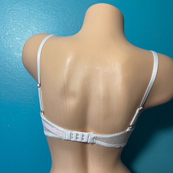 Victoria’s Secret Dream Angels Push-up Bra - Picture 5 of 9